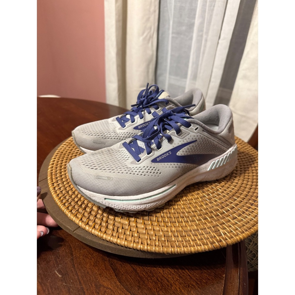 Brooks Adrenaline GTS 22 Womens Running Shoes Grey Purple 1203531B045 Size 7.5